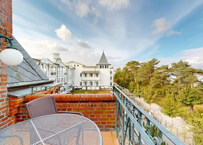 Fewo Direkt Am Strand Mit Meerblick Und Balkon,Villa Glueckspilz, Binz