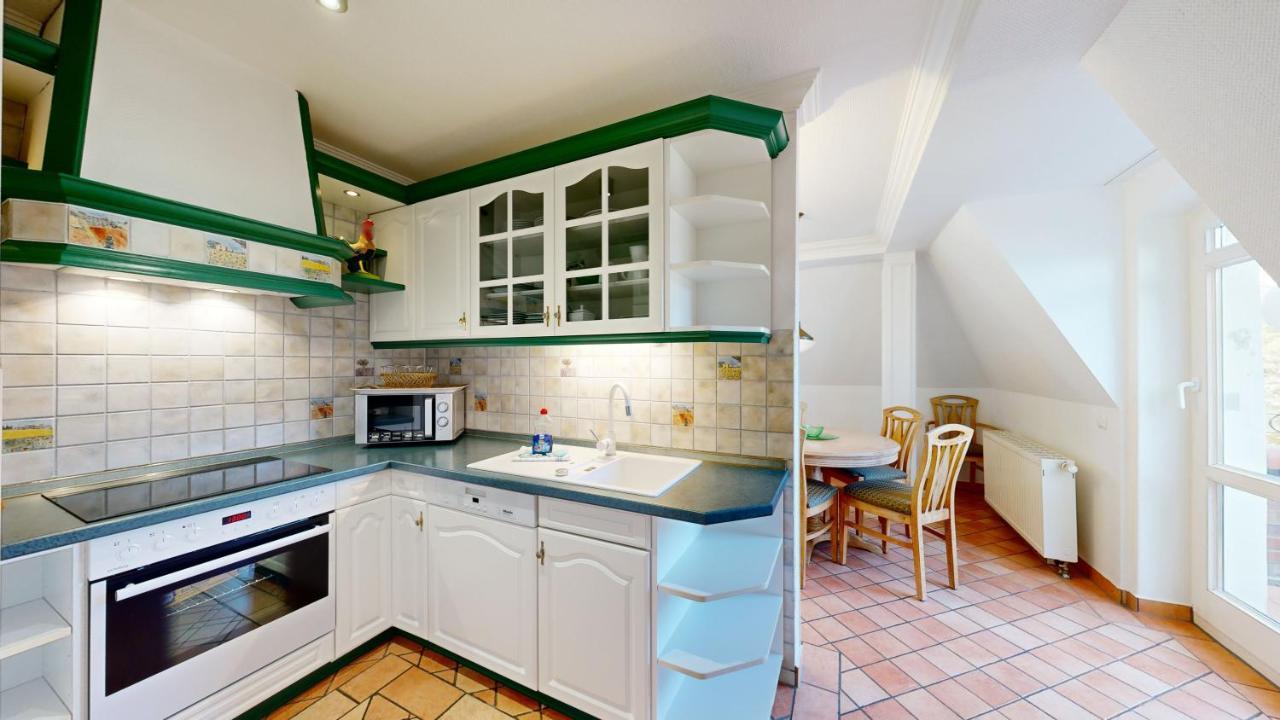 Direkt Am Mit Meerblick Und Balkon,villa Glueckspilz, Apartment *