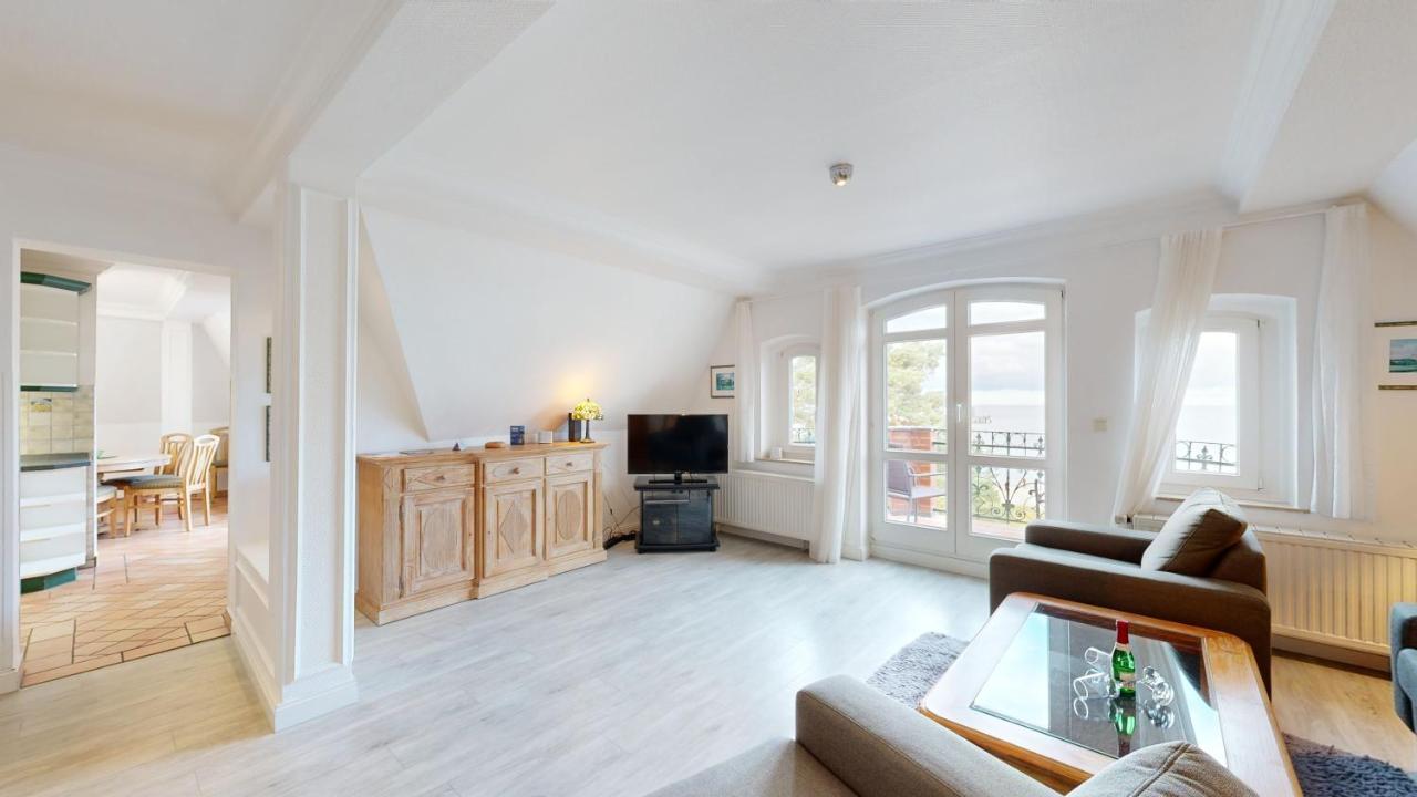 Direkt Am Mit Meerblick Und Balkon,villa Glueckspilz, Apartment
