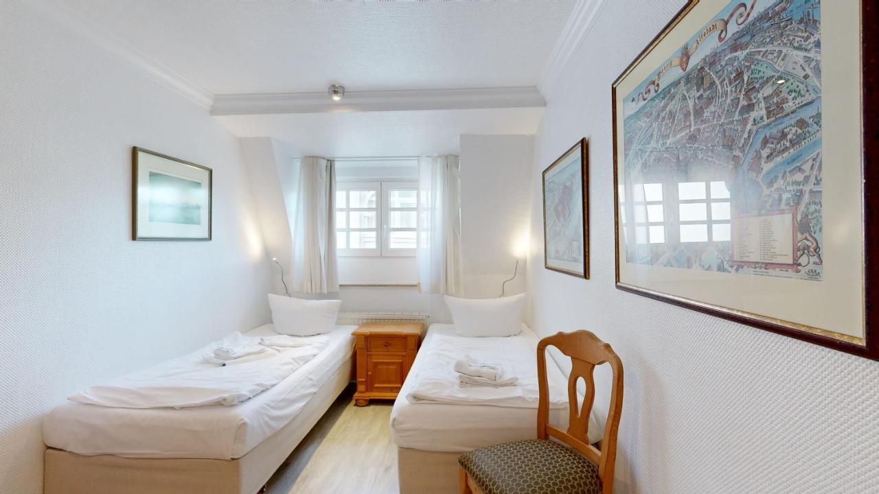 Apartment Direkt Am Mit Meerblick Und Balkon,villa Glueckspilz, Binz