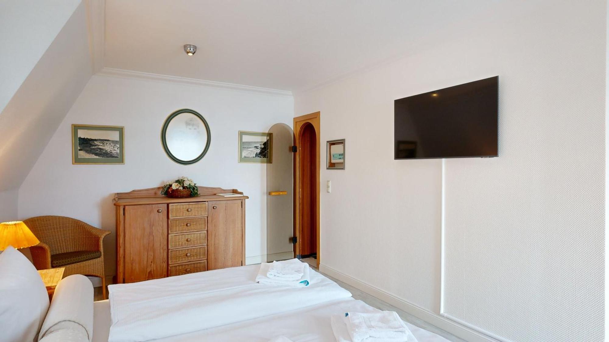 Direkt Am Mit Meerblick Und Balkon,villa Glueckspilz, Apartment *
